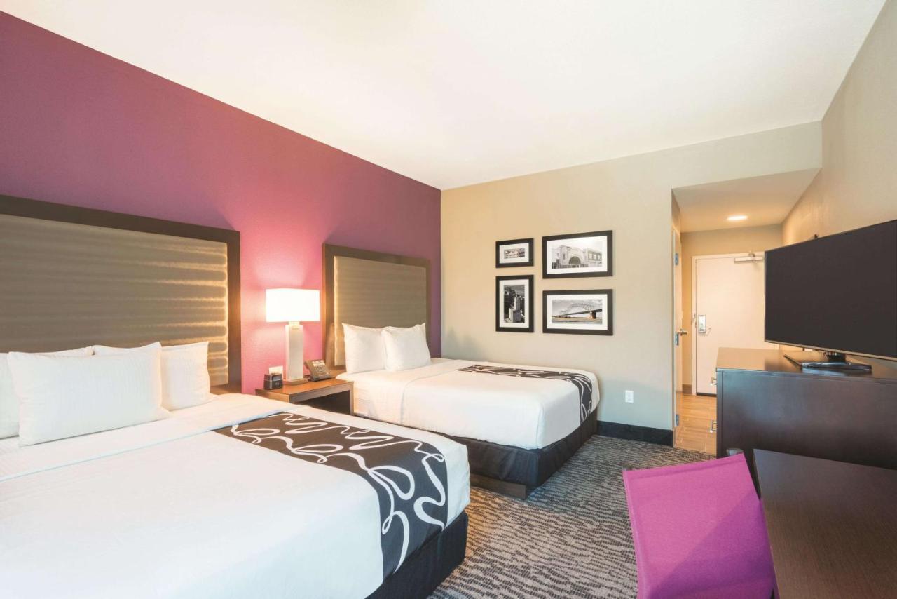 Готель La Quinta By Wyndham Memphis Downtown Екстер'єр фото